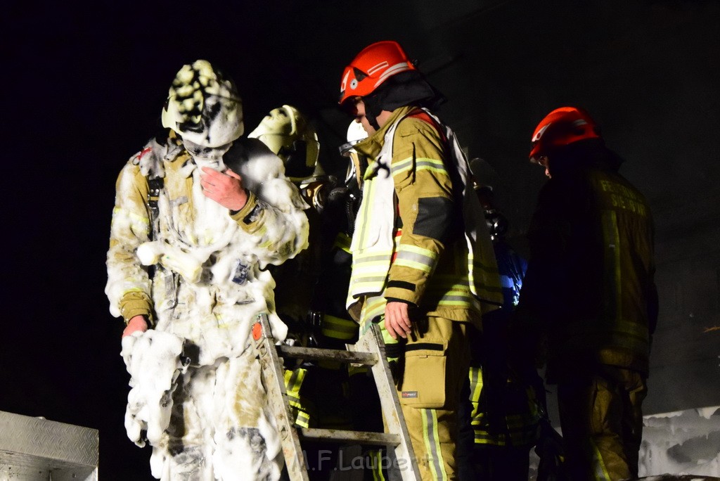 Grossfeuer Einfamilienhaus Siegburg Muehlengrabenstr P0397.JPG - Miklos Laubert